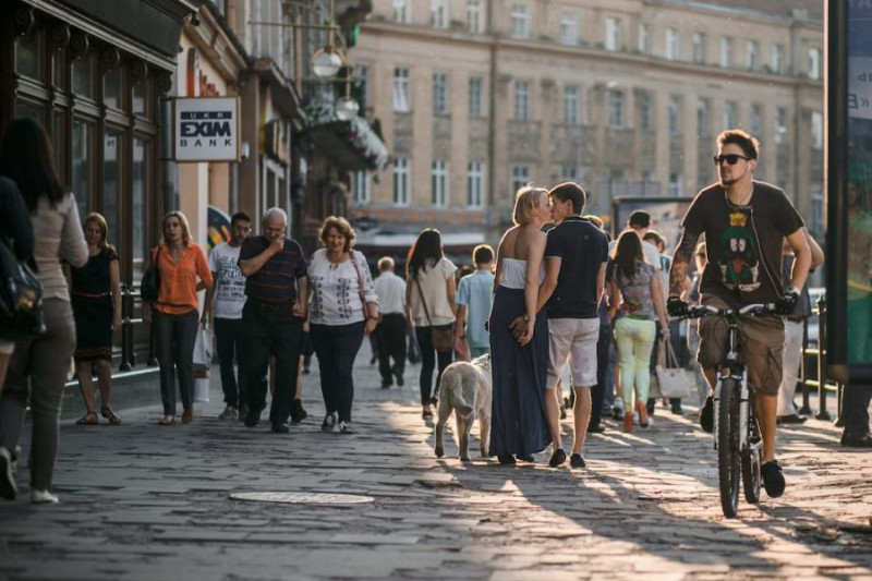 W rok ubyło 151 tys. Polaków w wieku produkcyjnym